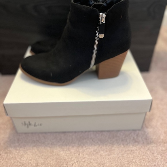 Style & Co - Picture 5 of 9